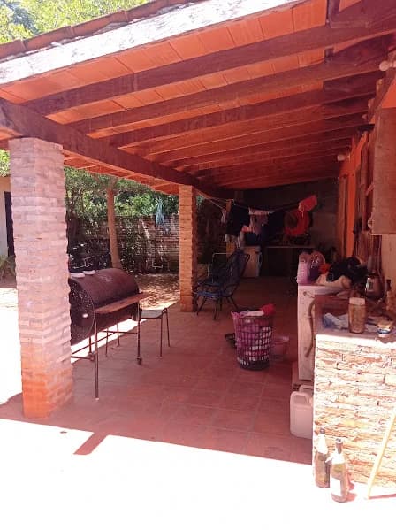 CASA CON TERRENO GIGANTE EN CAPIATA
