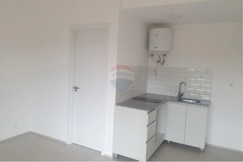 Departamento - Alquiler - Luque, Paraguay 1,900,000 ₲