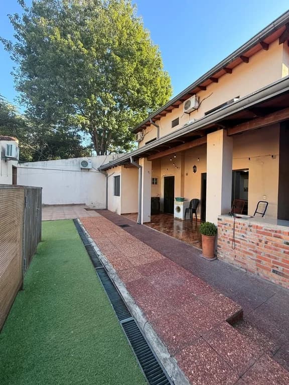 VENDO CASA EN LAMBARE, ZONA HOSPITAL GENERAL COD 4348
