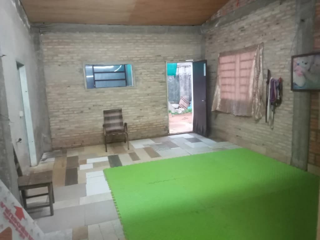 casa a 4 cuadras de ruta acceso sur, todo asfaltado. ñemby, barrio pa,i ñu, 