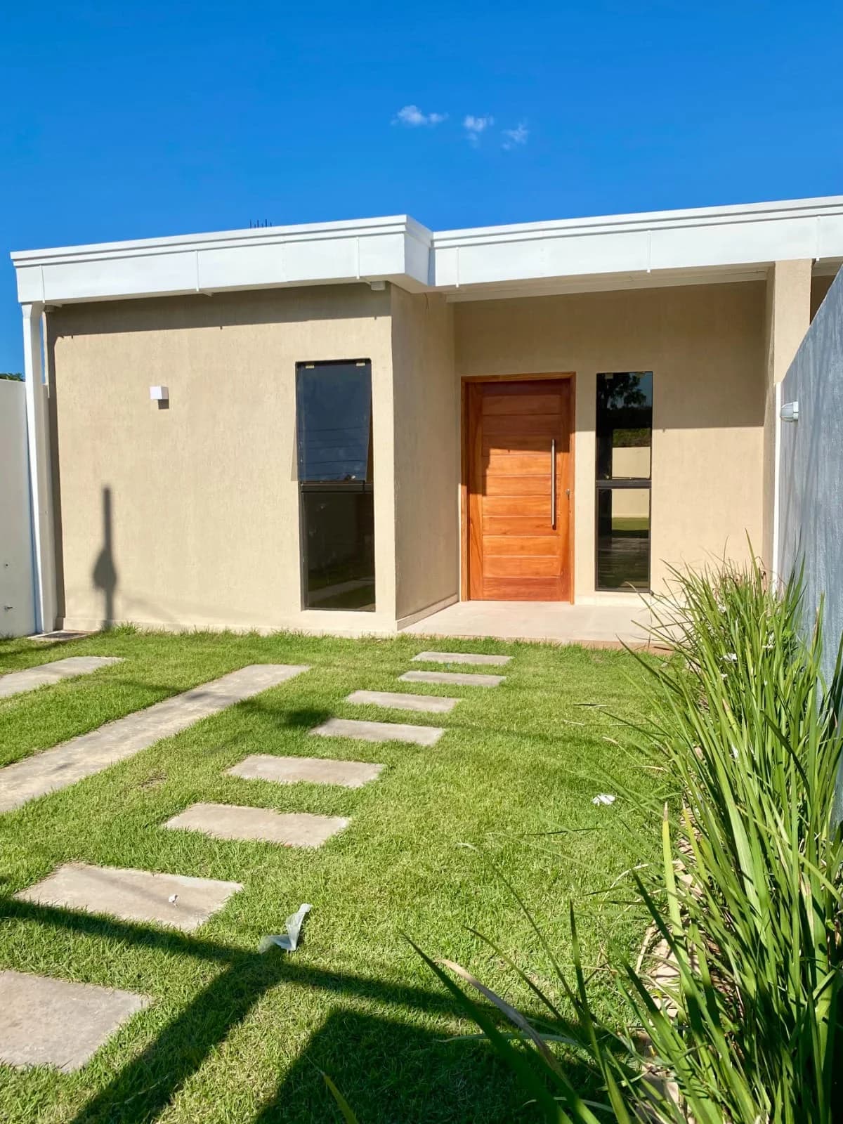 Venta de Chalet a estrenar en Mora Cue Luque 