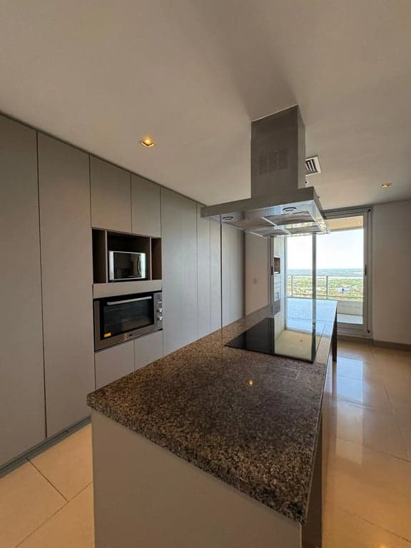 Palacio De Los Patos - Exclusivo Semipiso de Lujo en Alquiler con 4 Dormitorios y Vistas Panorámicas