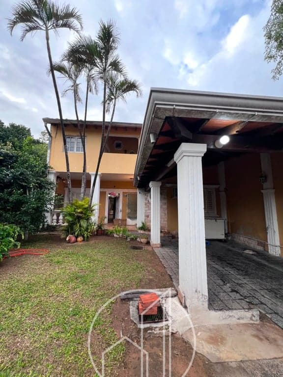 En venta | Casa en Barrio Bella Vista – Asunción