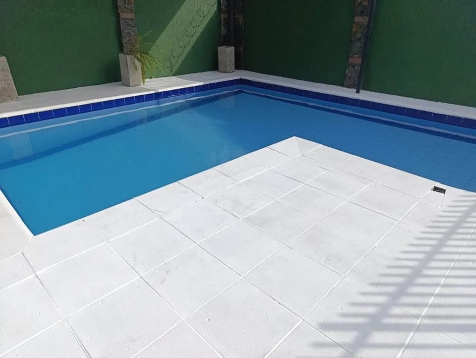 VENDO CASA EN BARRIO PETTIROSSI ASUNCION