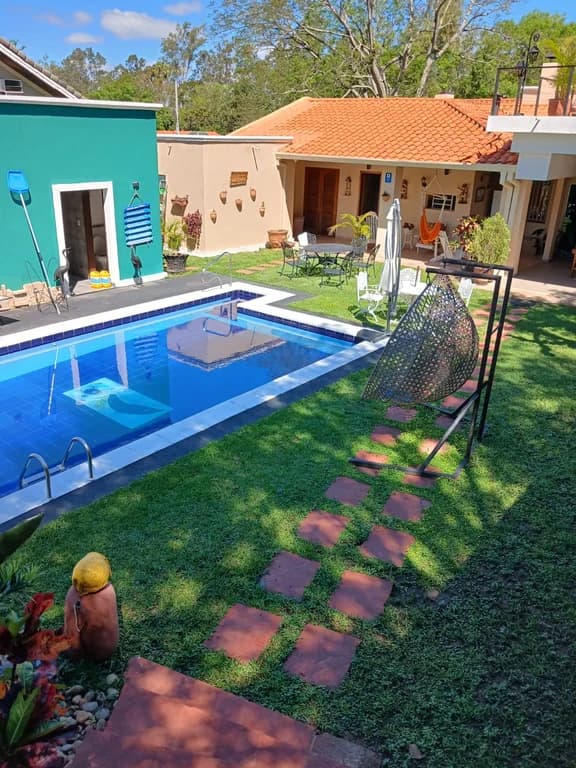 CASA EN VENTA en SAN BERNARDINO, CORDILLERA con Jardin y Piscina