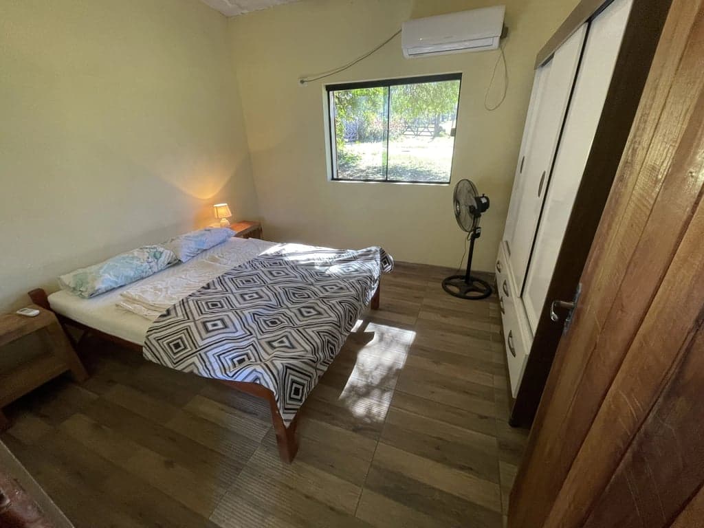 Casa en Carapegua con Piscina y Jardín