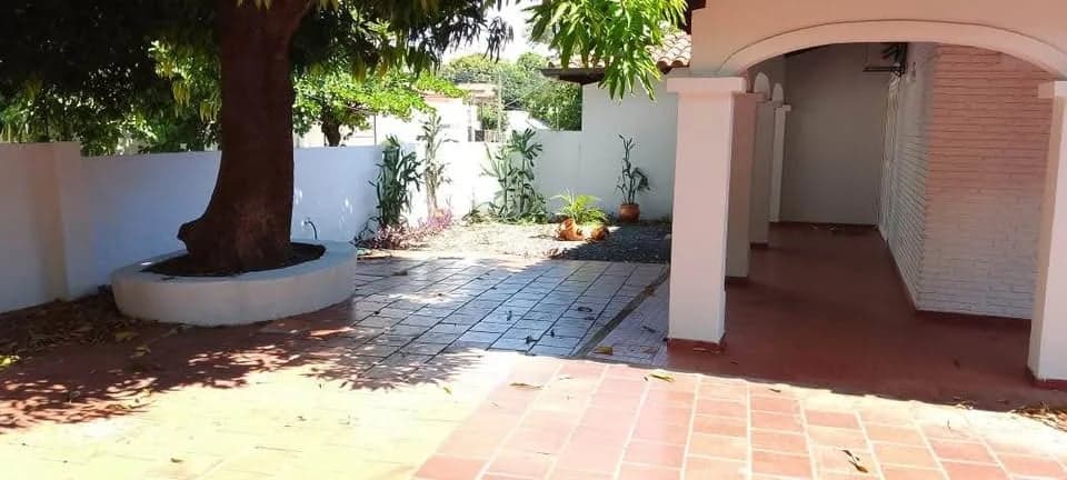 SE ALQUILA CASA EN RECOLETA