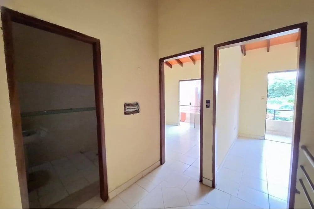 Dúplex en límite con Fdo. De la Mora z/ Norte, zona Quartier Las Marias