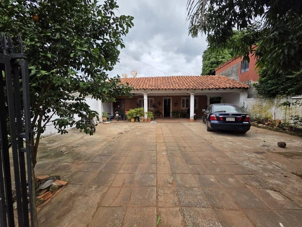 Casa en venta Luque - 31 de Diciembre 