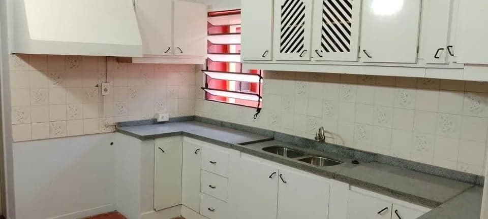 SE ALQUILA CASA EN RECOLETA