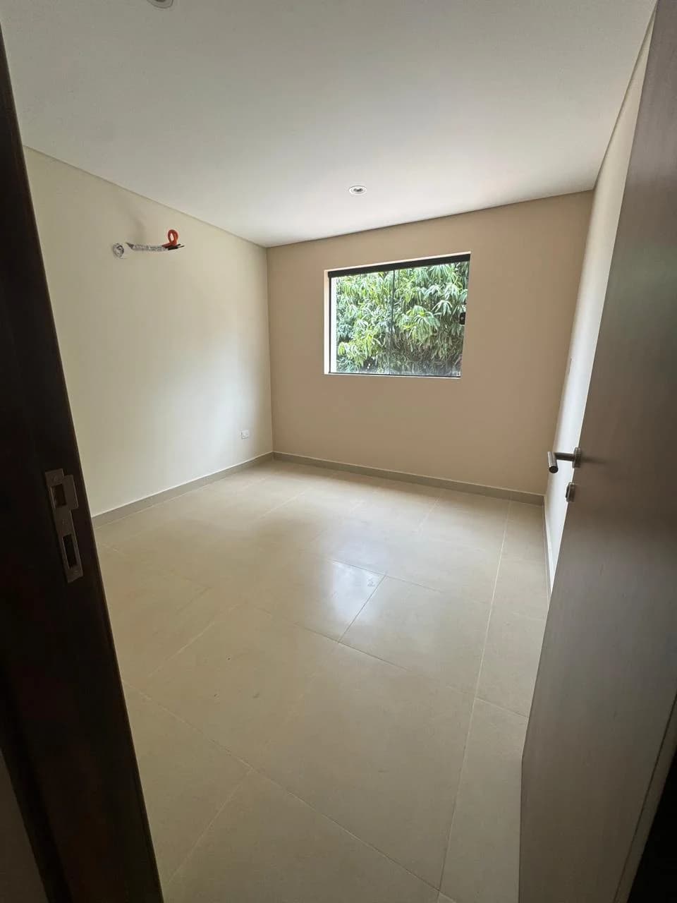 VENDO VIVIENDA UNIFAMILIARES TIPO DÚPLEX en el CUARTO BARRIO de la ciudad de LUQUE.