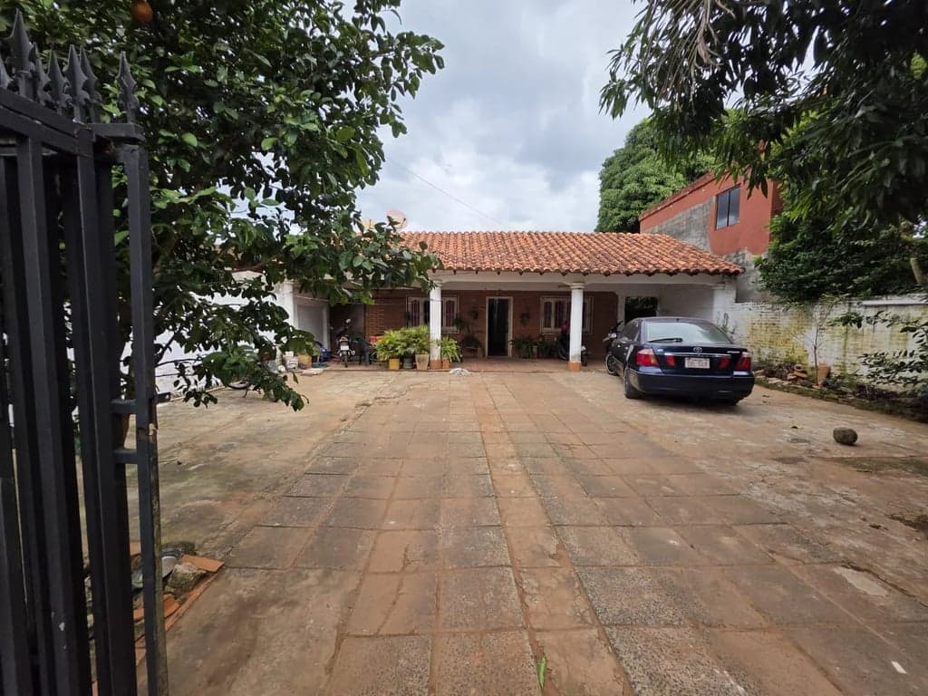 Casa en venta Luque - 31 de Diciembre 