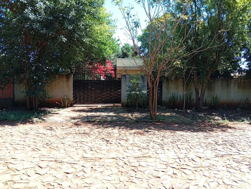 TERRENO EN VENTA CON CASA