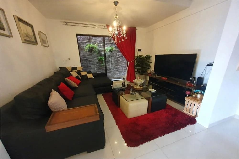 Casa Venta Barcequillo Residencia - Venta - San Lorenzo, Paraguay 240,000 $