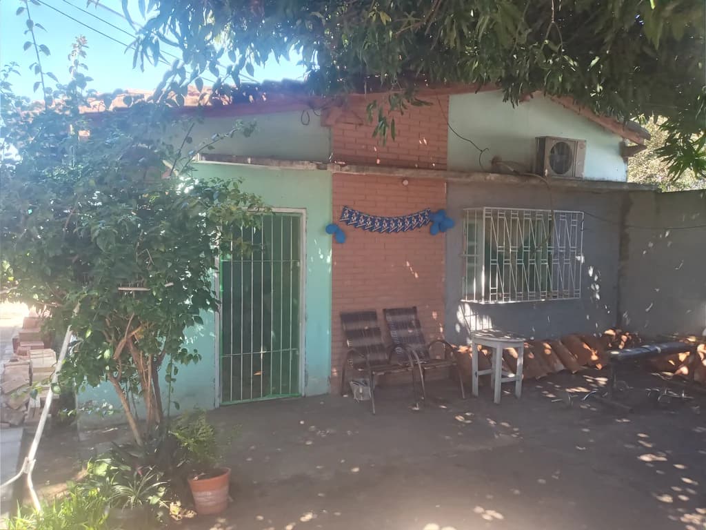 casa a 4 cuadras de ruta acceso sur, todo asfaltado. ñemby, barrio pa,i ñu, 