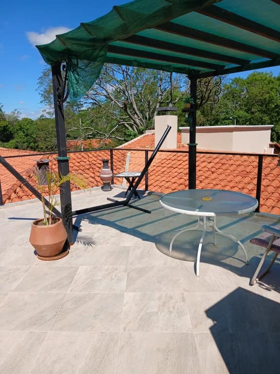 CASA EN VENTA en SAN BERNARDINO, CORDILLERA con Jardin y Piscina