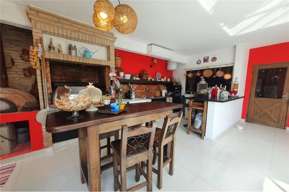 Casa Venta Barcequillo Residencia - Venta - San Lorenzo, Paraguay 240,000 $