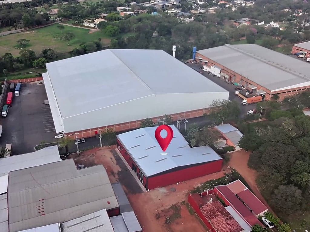 Alquilo depósito de 1.290 m2 construidos, se encuentra en inmediaciones del Aeropuerto con acceso a la ruta