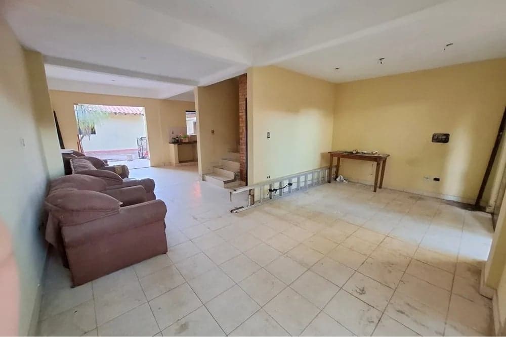 Dúplex en límite con Fdo. De la Mora z/ Norte, zona Quartier Las Marias