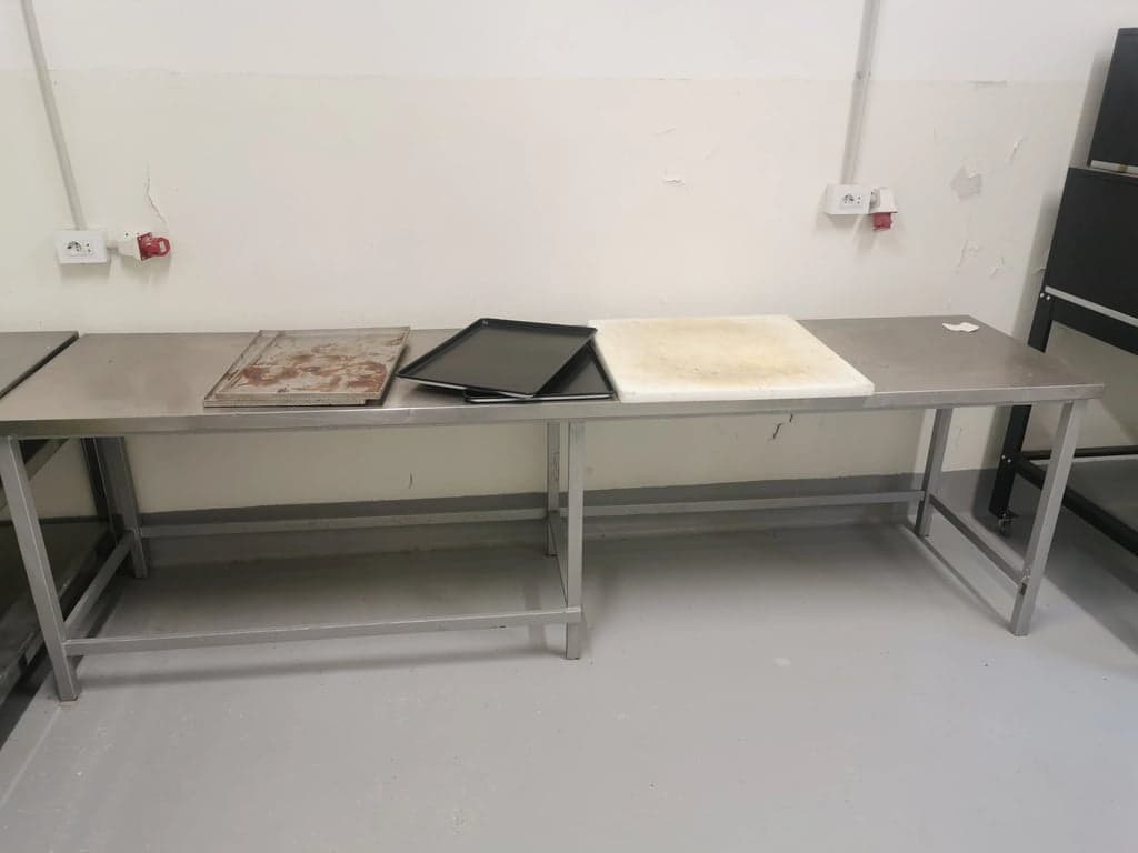 Fabrica laboratorio depósito para productos alimenticios con camaras frigorificas