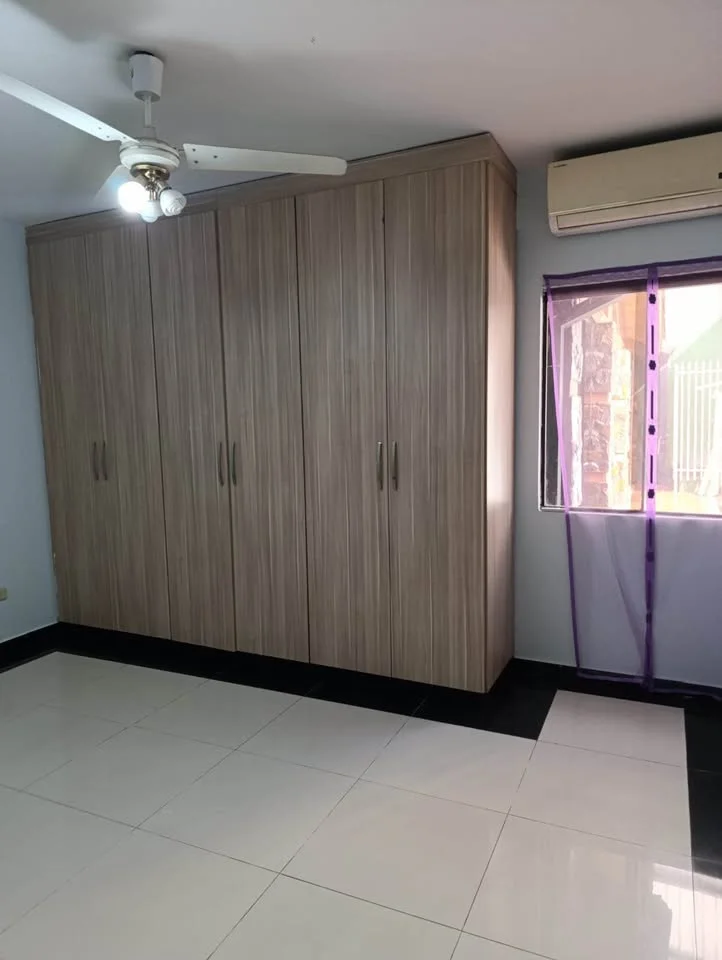 VENDO CASA EN BARRIO PETTIROSSI ASUNCION