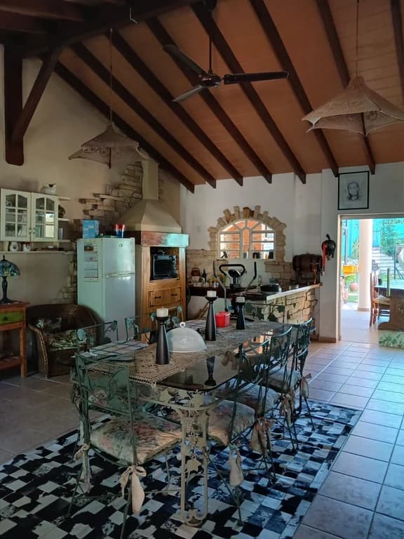 CASA EN VENTA en SAN BERNARDINO, CORDILLERA con Jardin y Piscina