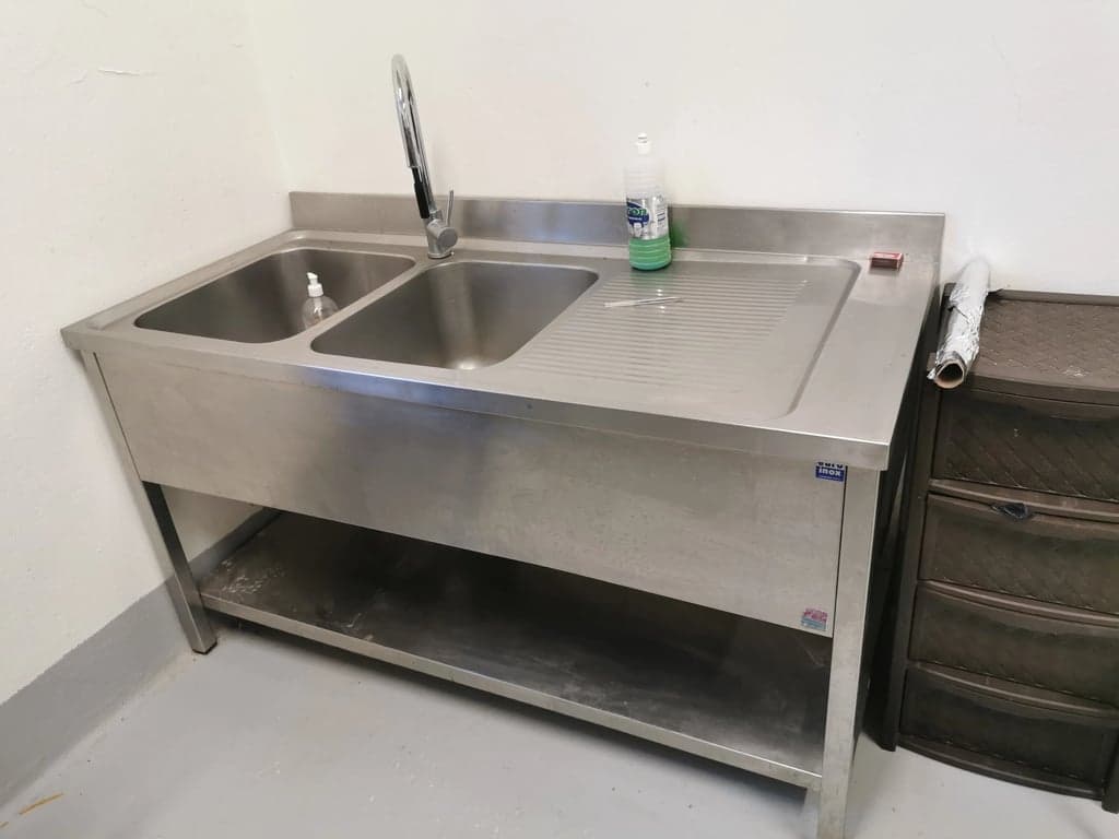 Fabrica laboratorio depósito para productos alimenticios con camaras frigorificas