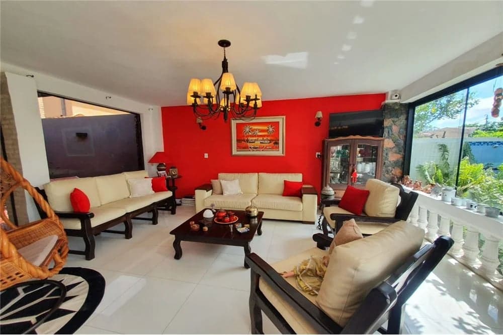 Casa Venta Barcequillo Residencia - Venta - San Lorenzo, Paraguay 240,000 $