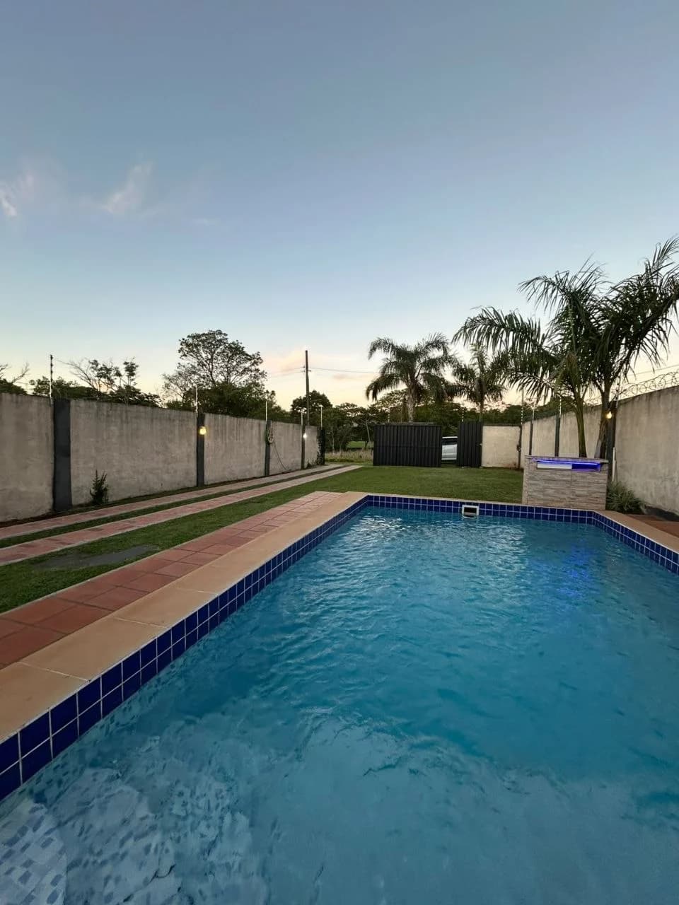Hermosa Quinta Moderna con Piscina Domotizada y Seguridad Integral en San Juan del Paraná, foto principal