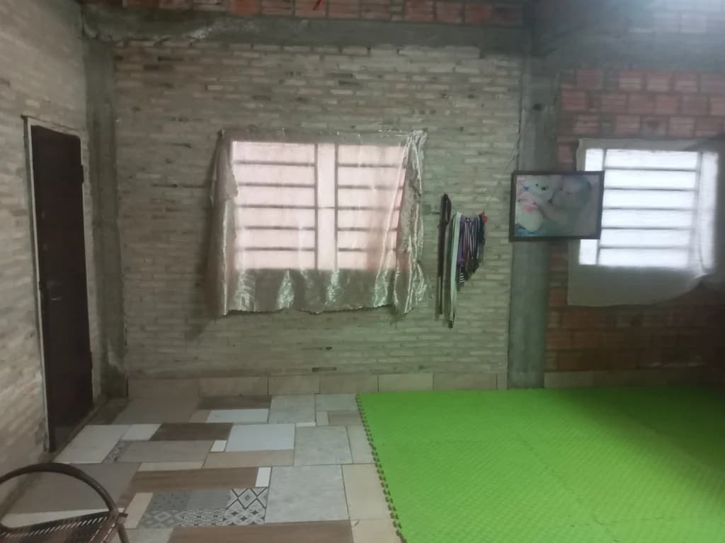 casa a 4 cuadras de ruta acceso sur, todo asfaltado. ñemby, barrio pa,i ñu, 