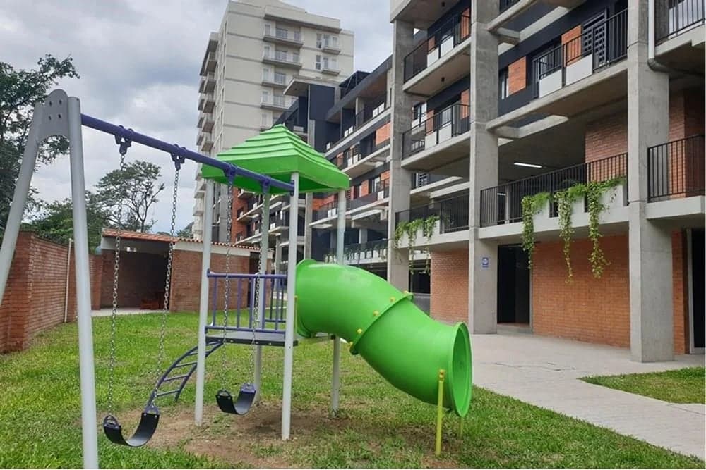 Departamento - Alquiler - Luque, Paraguay 1,900,000 ₲