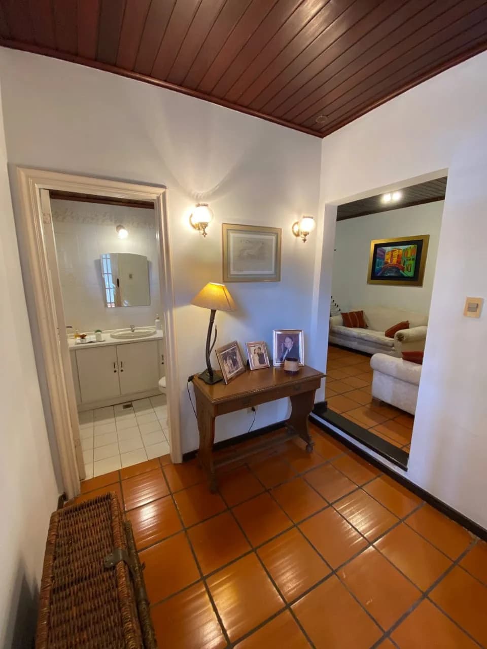 VENDO PROPIEDAD CON EXCELENTE UBICACION EN RECOLETA 