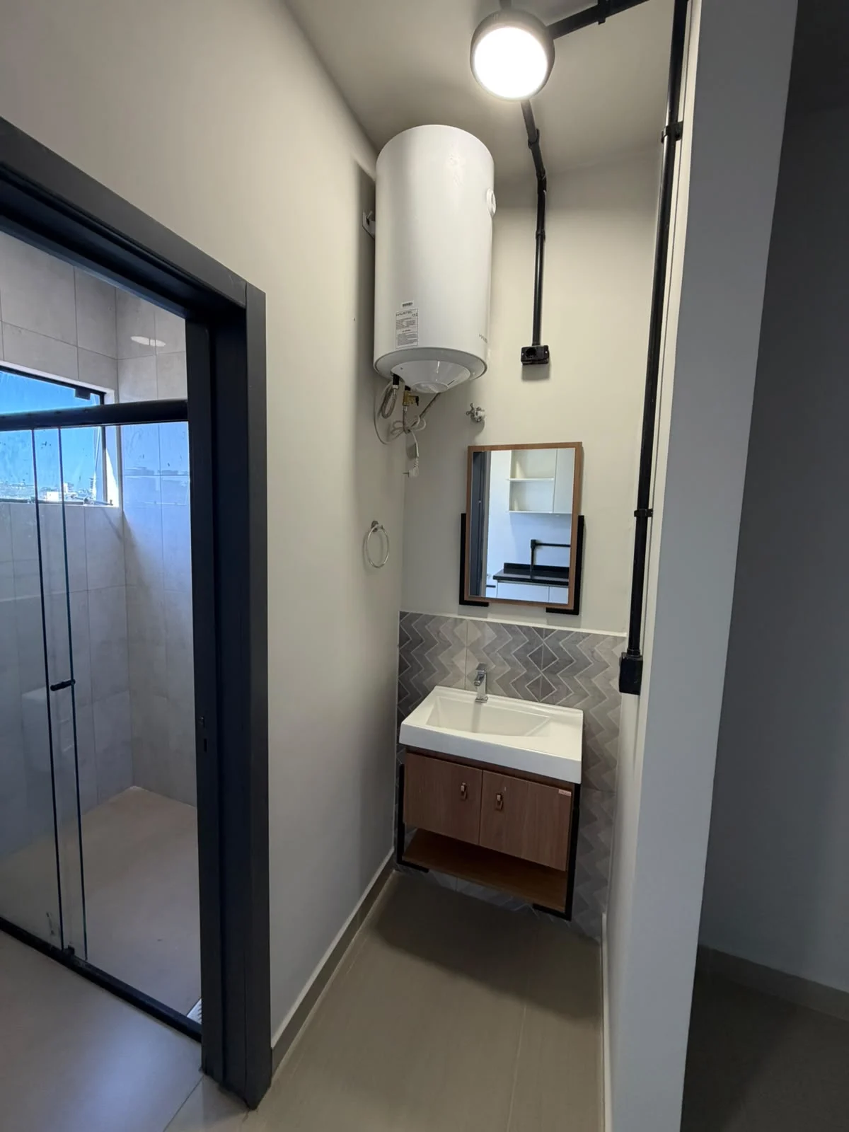 🏢 DEPARTAMENTOS TIPO LOFT A ESTRENAR – EN ALQUILER  📍 Excelente ubicación, frente al Lago de la República, en Ciudad del Este.