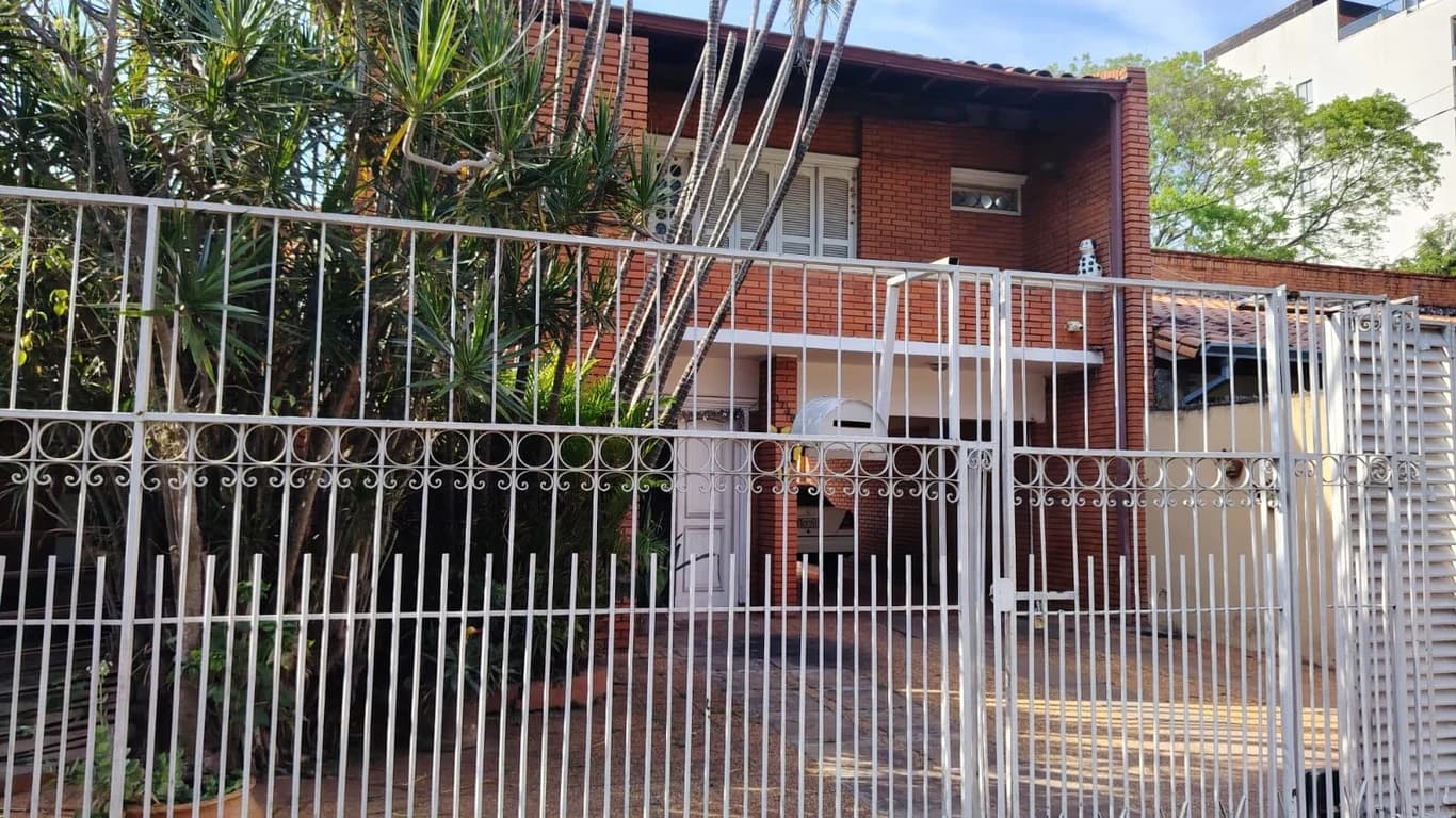 Casa en Asunción, Barrio las lomas