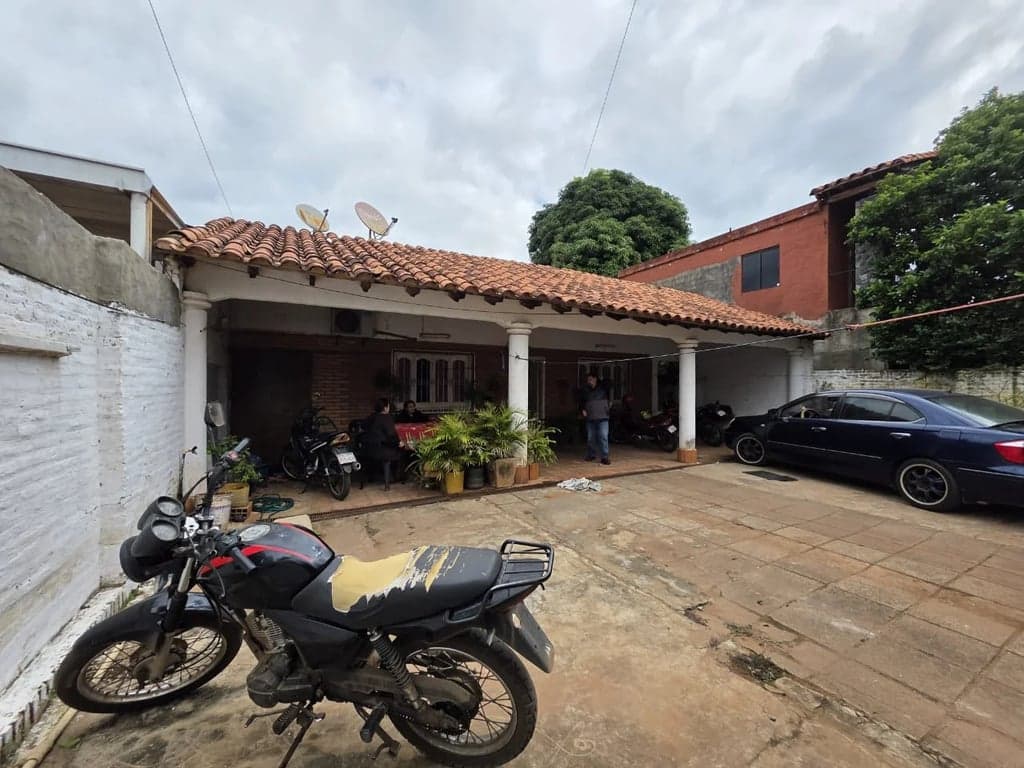 Casa en venta Luque - 31 de Diciembre 