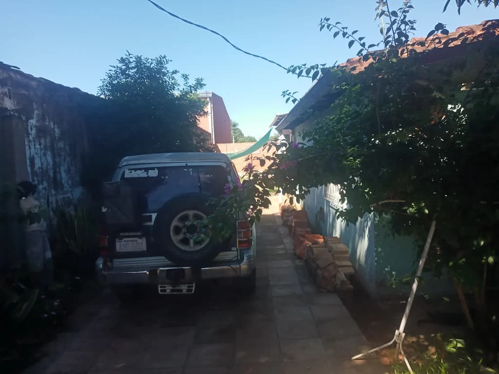 casa a 4 cuadras de ruta acceso sur, todo asfaltado. ñemby, barrio pa,i ñu, 