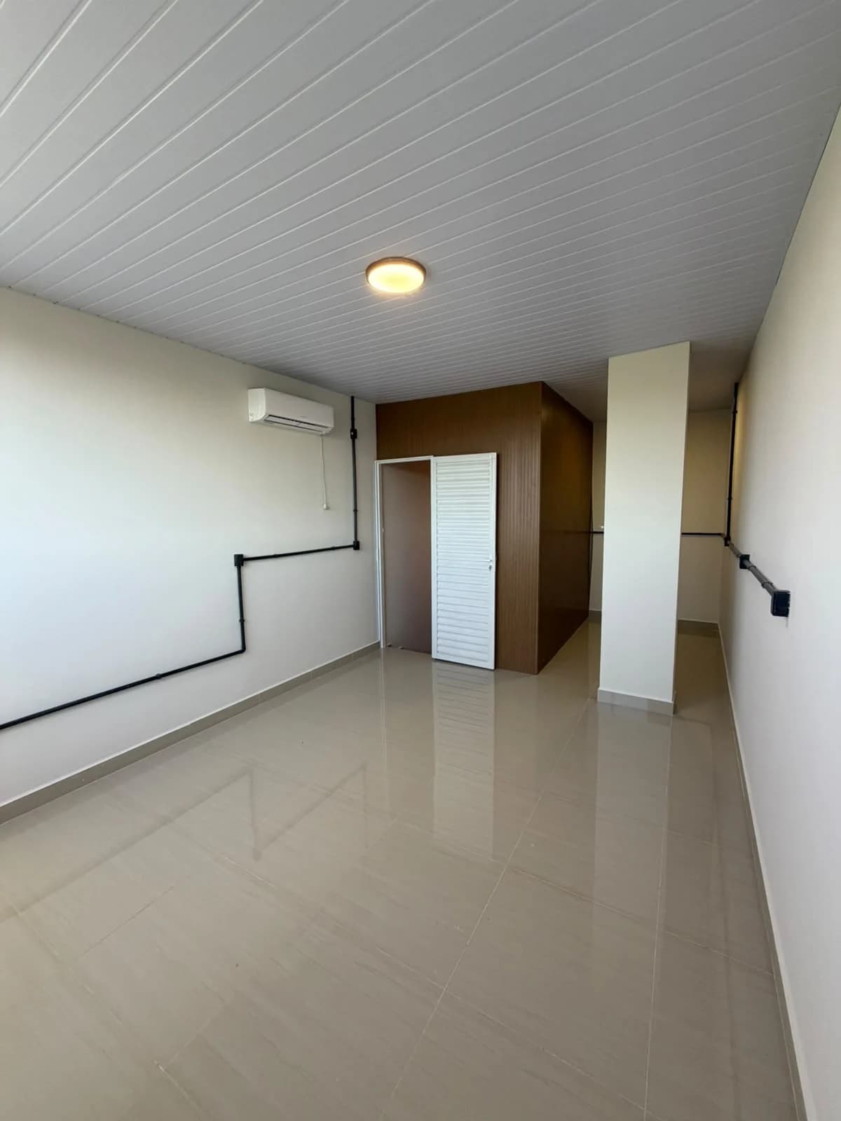🏢 DEPARTAMENTOS TIPO LOFT A ESTRENAR – EN ALQUILER  📍 Excelente ubicación, frente al Lago de la República, en Ciudad del Este.