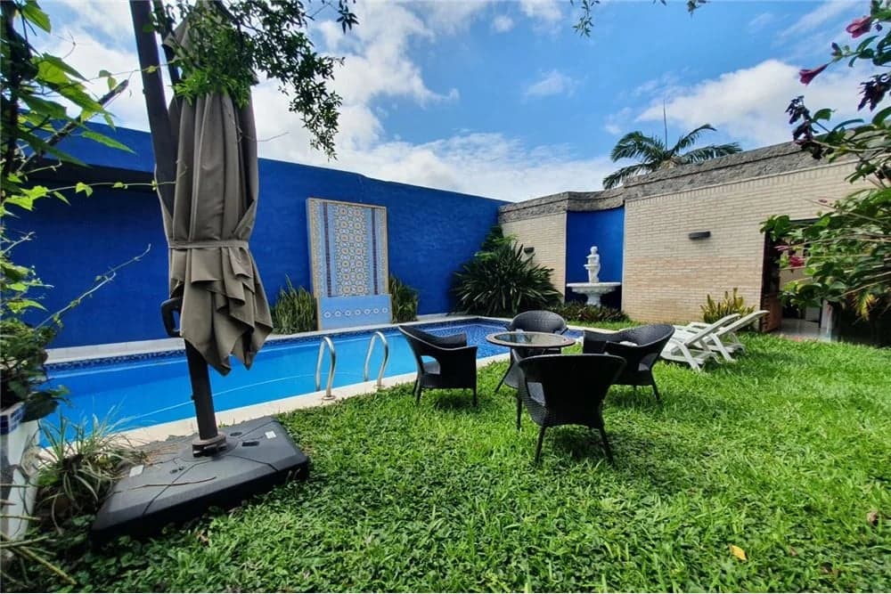 Casa Venta Barcequillo Residencia - Venta - San Lorenzo, Paraguay 240,000 $