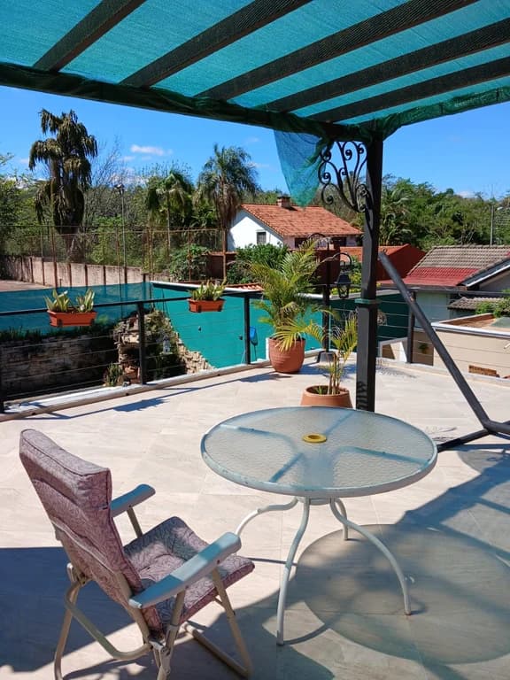 CASA EN VENTA en SAN BERNARDINO, CORDILLERA con Jardin y Piscina