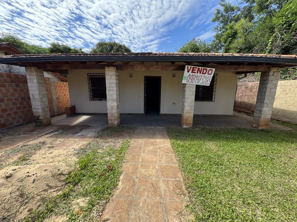 Vendo casa a remodelar en Luque 