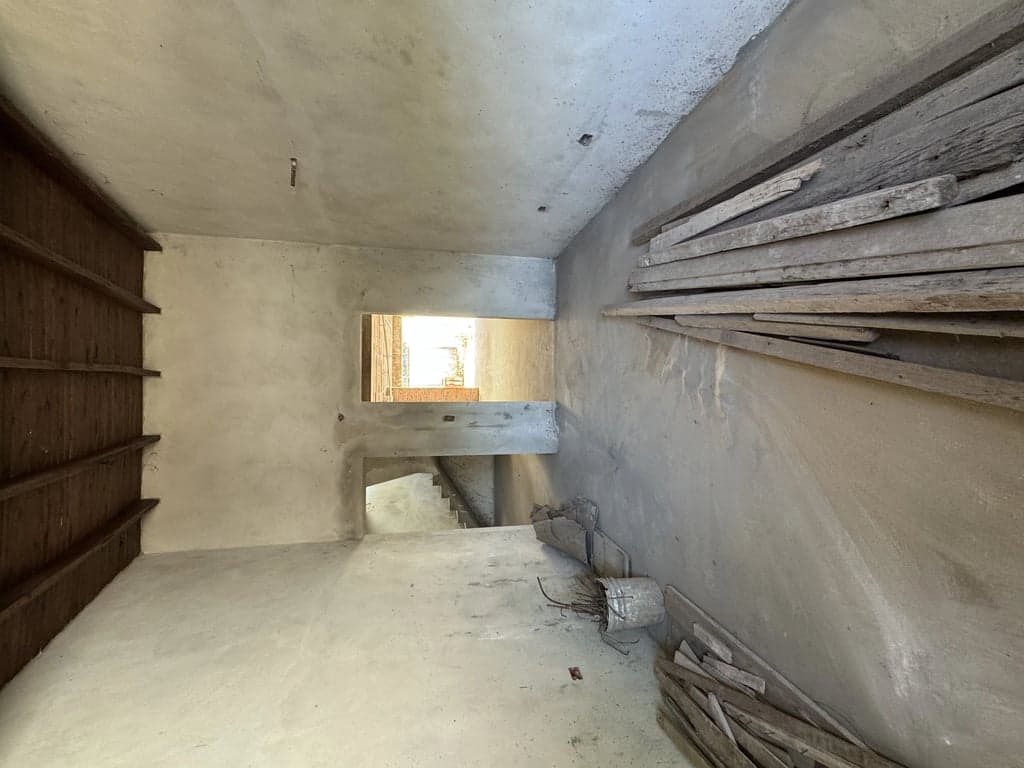 Casa semi terminada en Mariano Roque Alonso 