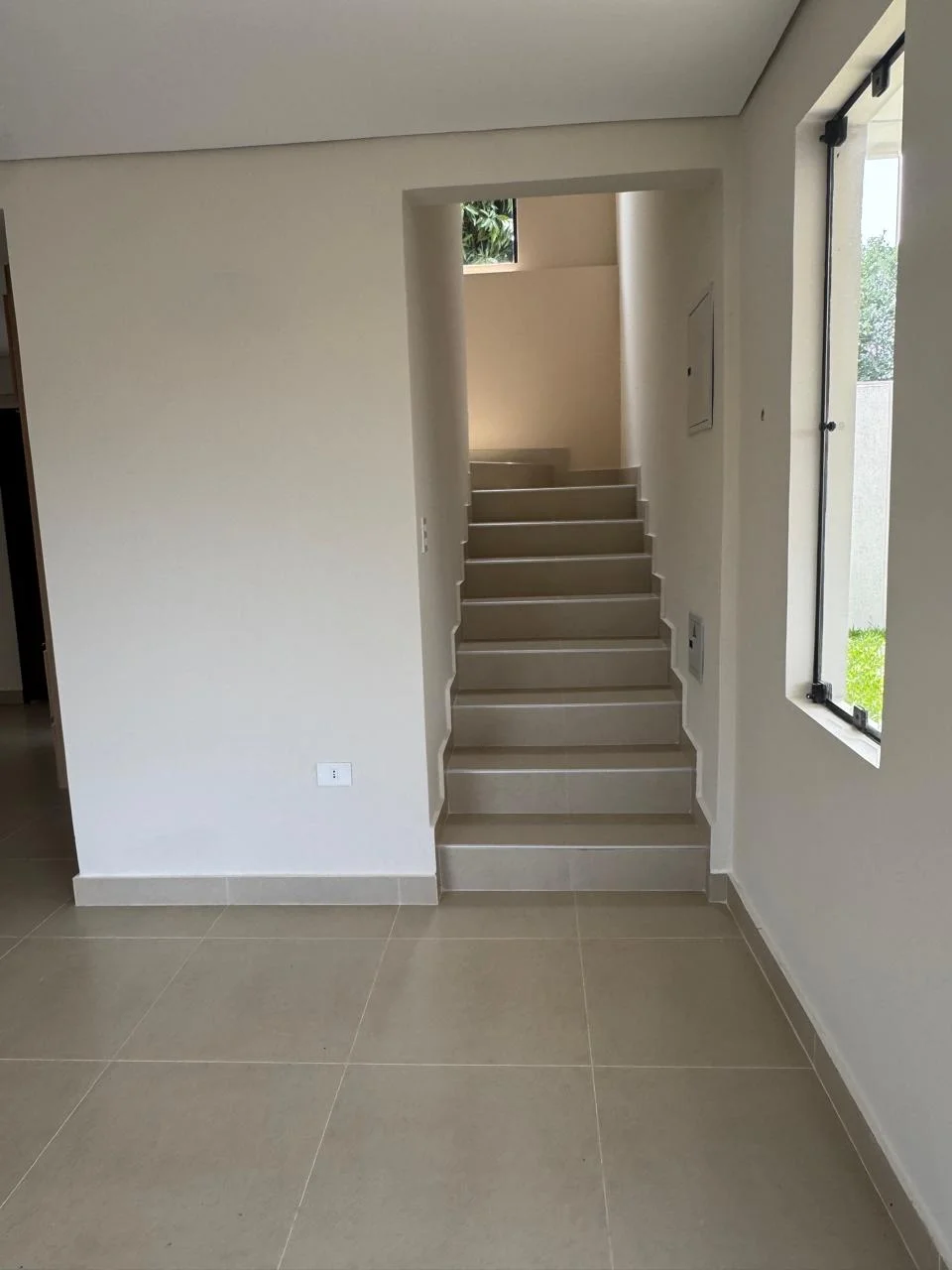 VENDO VIVIENDA UNIFAMILIARES TIPO DÚPLEX en el CUARTO BARRIO de la ciudad de LUQUE.