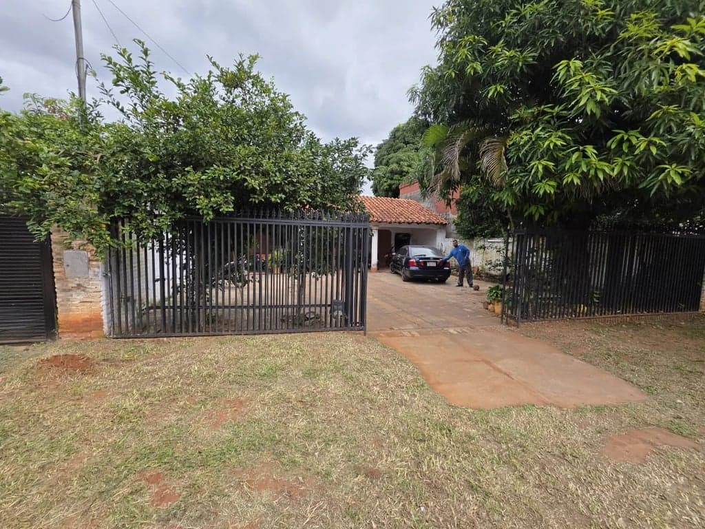 Casa en venta Luque - 31 de Diciembre 