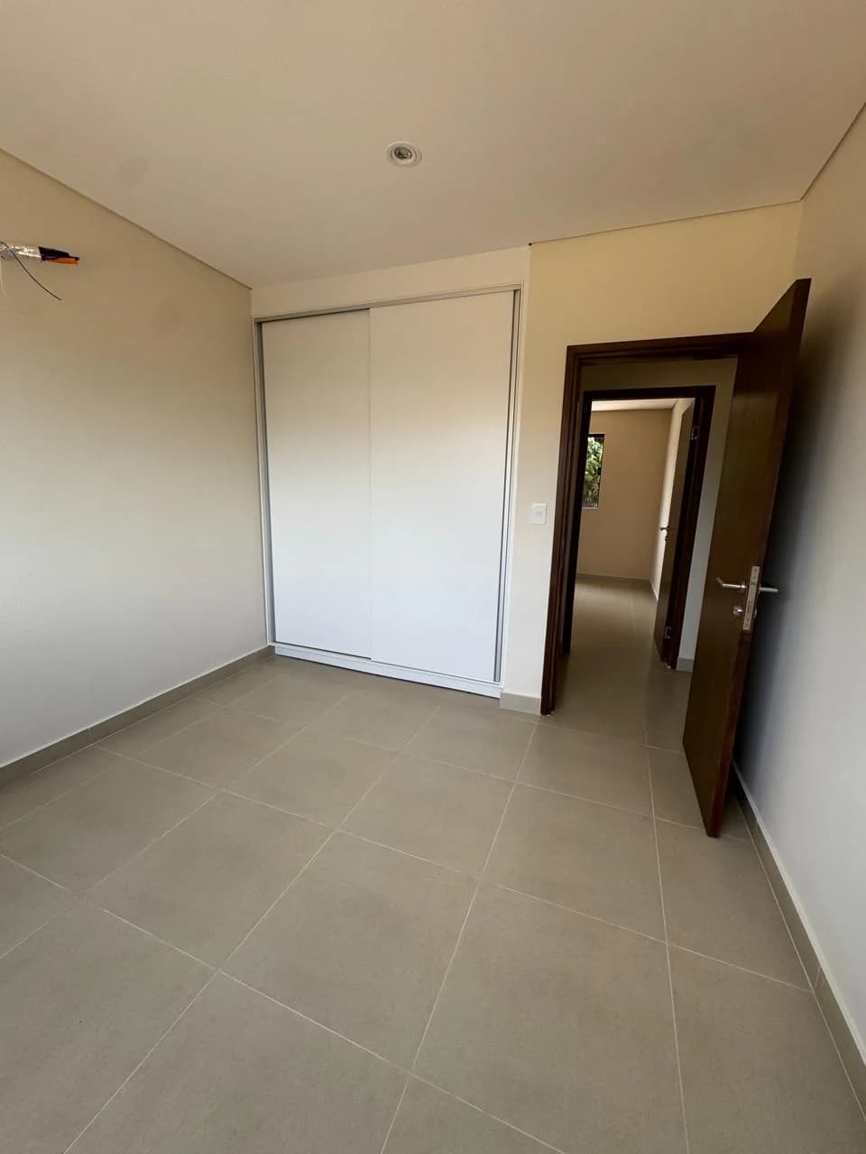 VENDO VIVIENDA UNIFAMILIARES TIPO DÚPLEX en el CUARTO BARRIO de la ciudad de LUQUE.