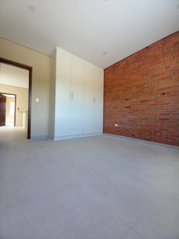 ALQUILO DUPLEX EN LUQUE ZONA CONMEBOL COD 6191